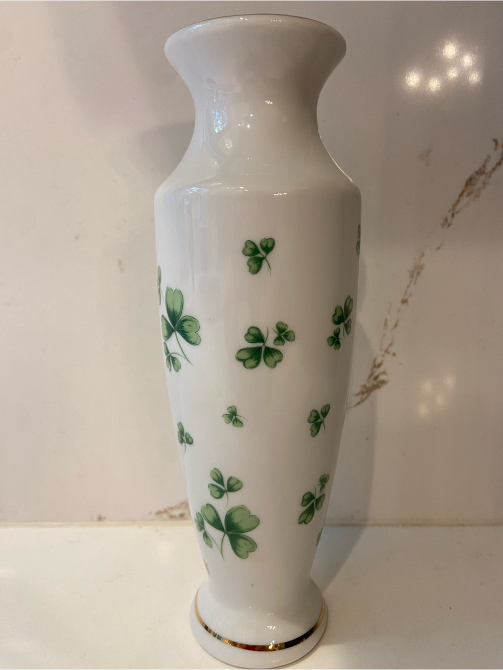 Vintage Lefton Shamrock Vase 7” White & Green Small Bud Glass.  Vintage 1970’s,